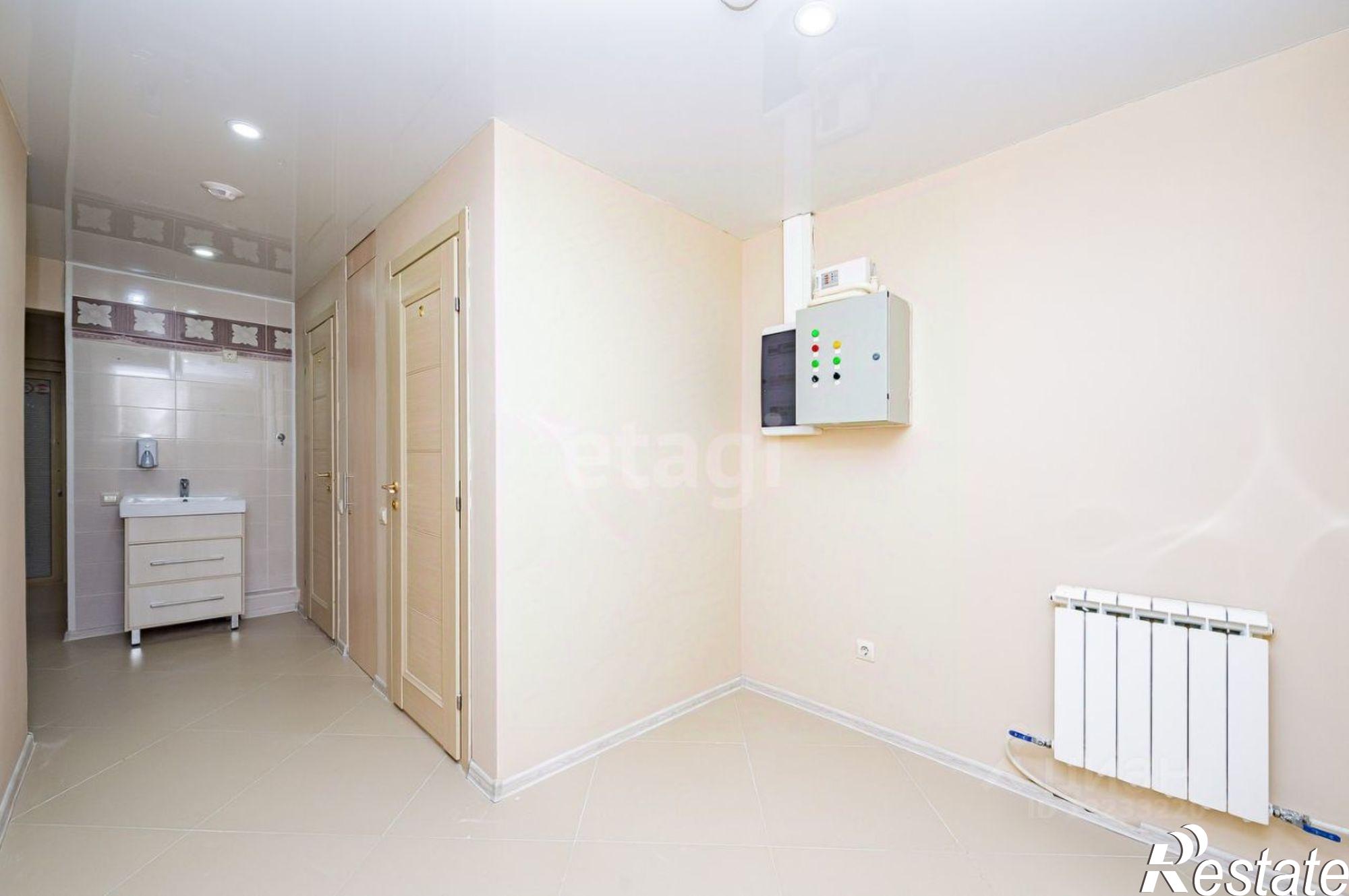 Купить офис, помещение под офис за 14 364 700 рублей на улица Радищева, 33
