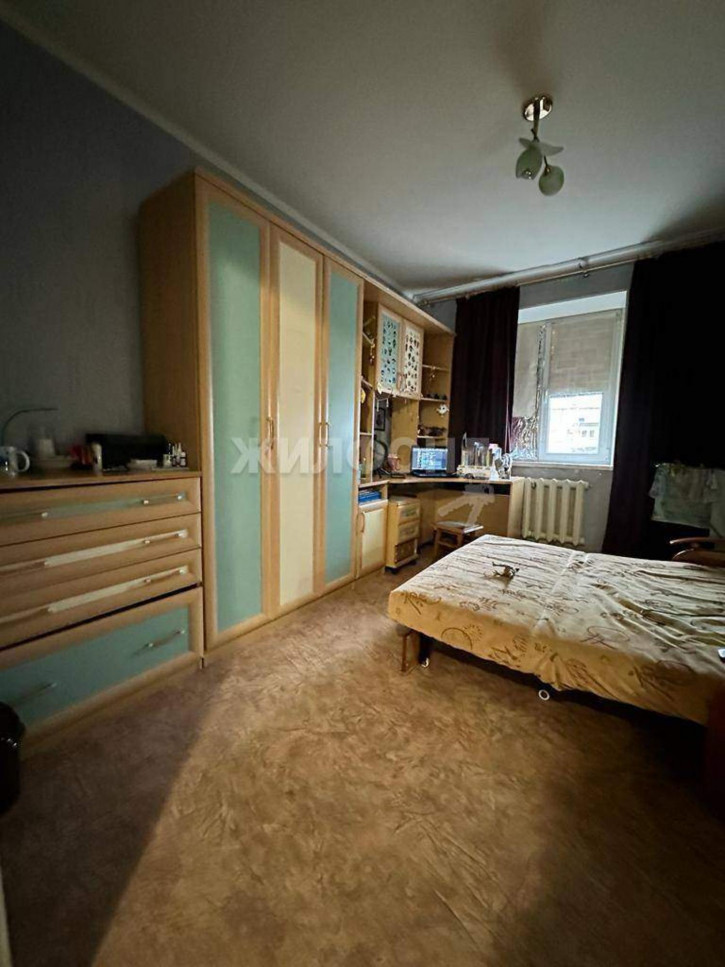 2-комн квартира Дзержинского улица, д.25