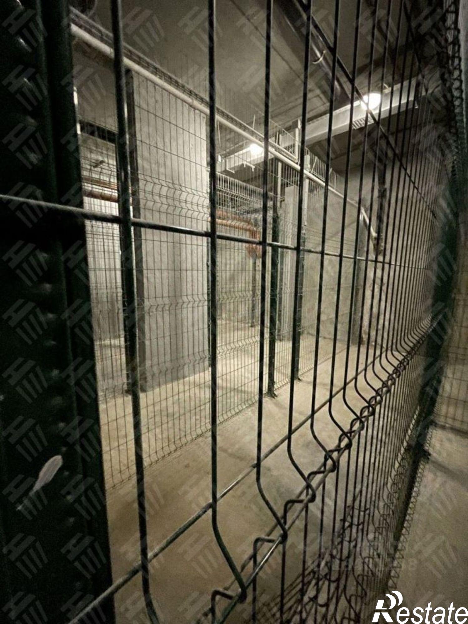 Купить складское помещение за 374 064 рублей на Ленинградский проспект, 85