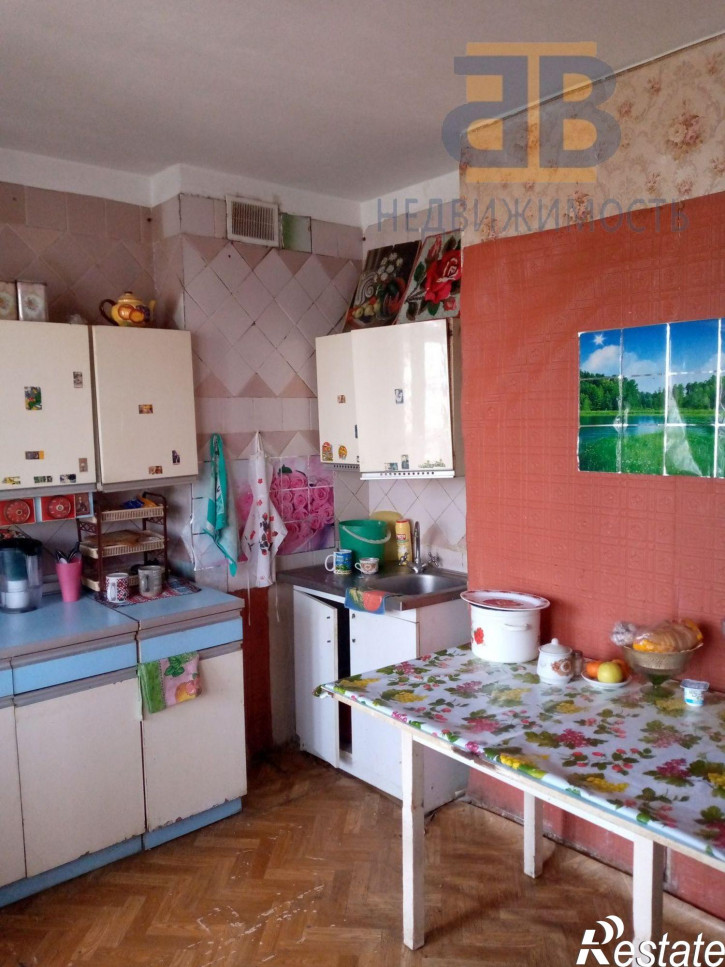 3-комн квартира Хрусталева ул, 149