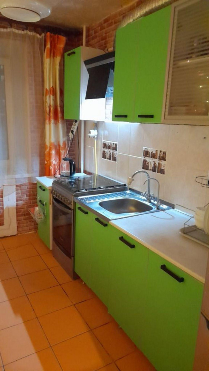 2-комн квартира Генерала Хлебникова ул, 3
