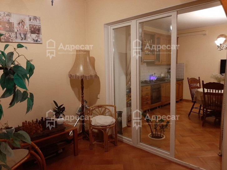 4-комн квартира ул. Огарева,  д.1