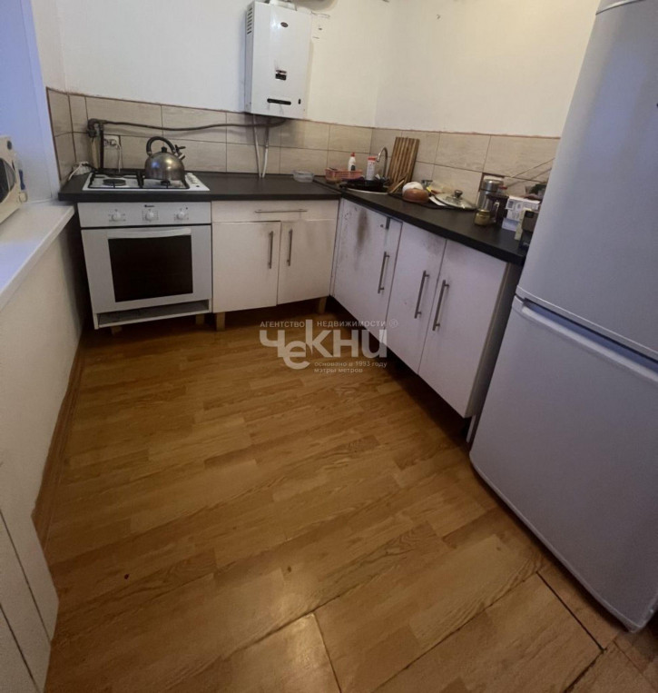 3-комн квартира Тургайский пер, 2а