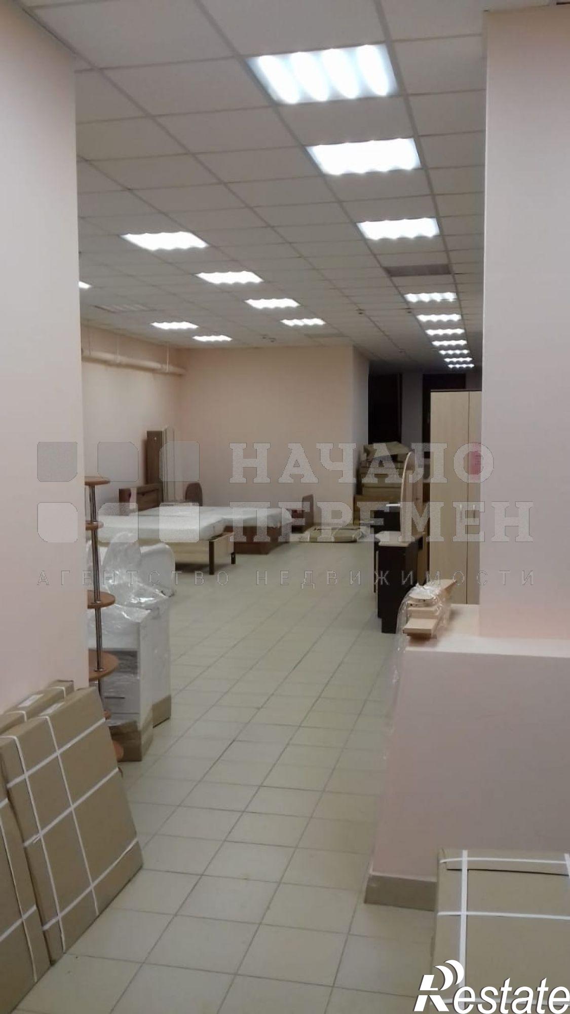 Сдать торговое помещение за 179 360 рублей на Римского-Корсакова ул, 1/1а