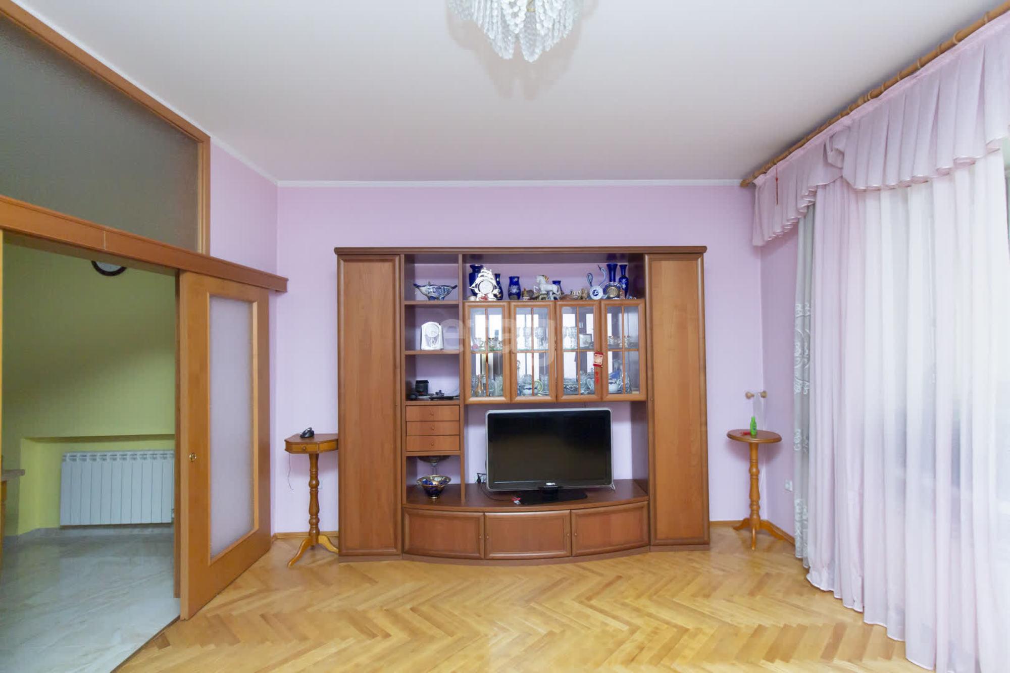 Купить квартиру за 14 500 000 рублей на Шиллера, 46/2