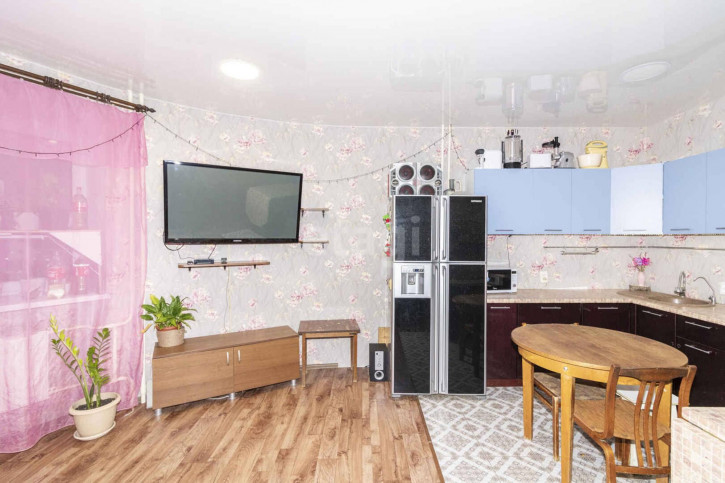 1-комн квартира Энергостроителей, 22