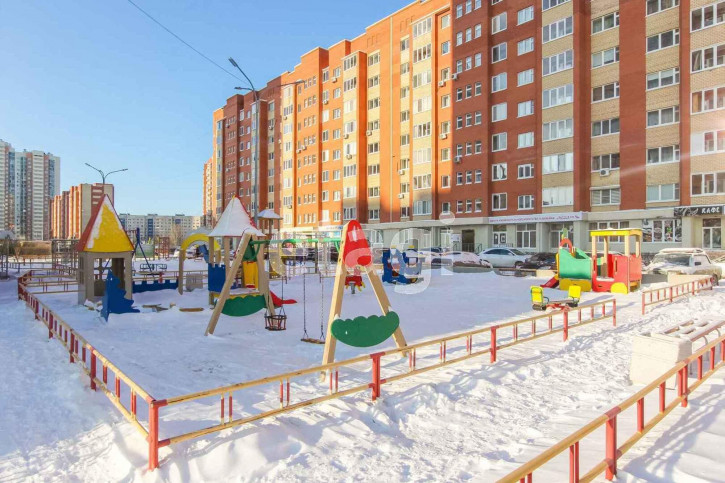 2-комн квартира Газовиков, 53/1