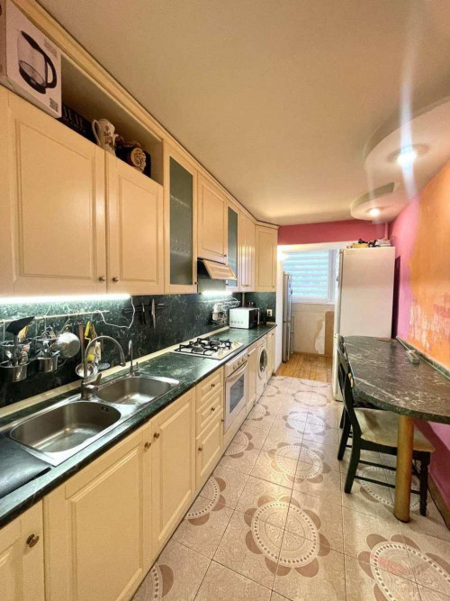 Продажа 4-комн квартиры Нагорная улица, 148