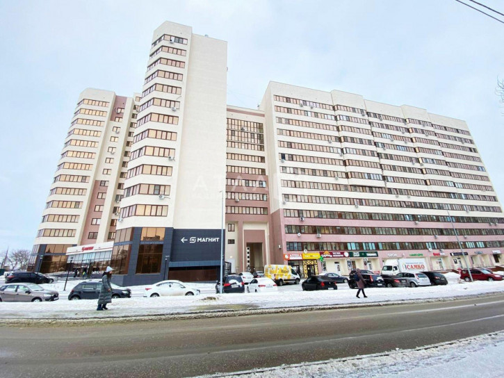 3-комн квартира в новом доме 8 Марта ул, 31