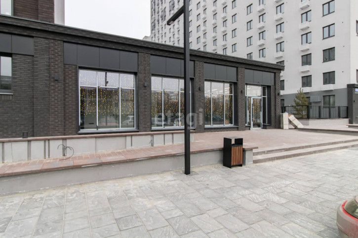 3-комн квартира Новгородская, 14