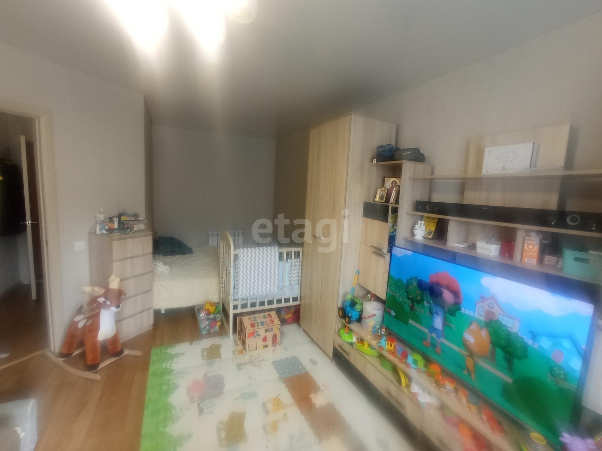 Купить квартиру за 3 070 000 рублей на Венеция мкр., 58