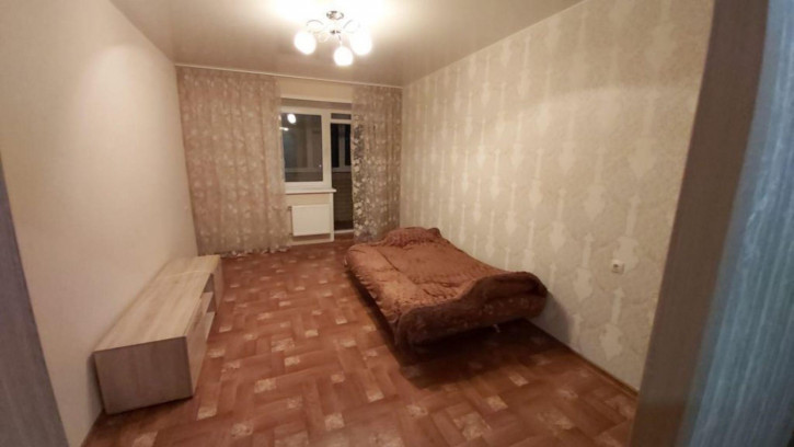 3-комн квартира Славная ул, 12