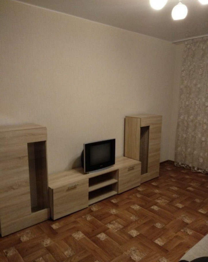 3-комн квартира Славная ул, 12