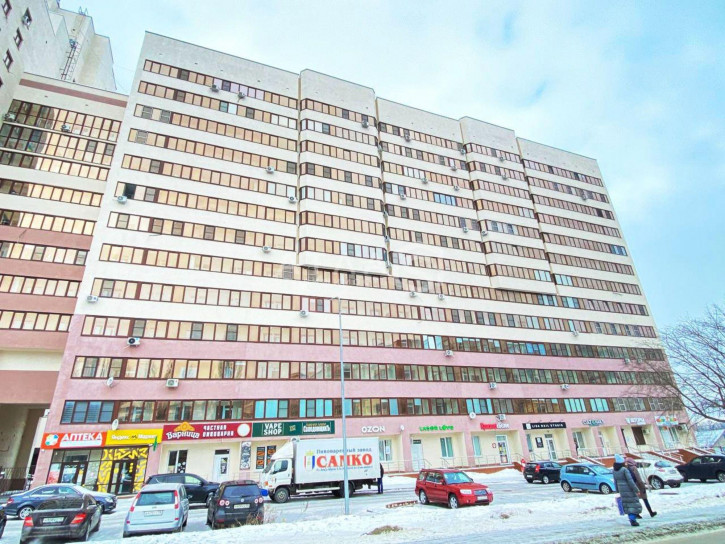 3-комн квартира в новом доме улица 8 Марта, 31