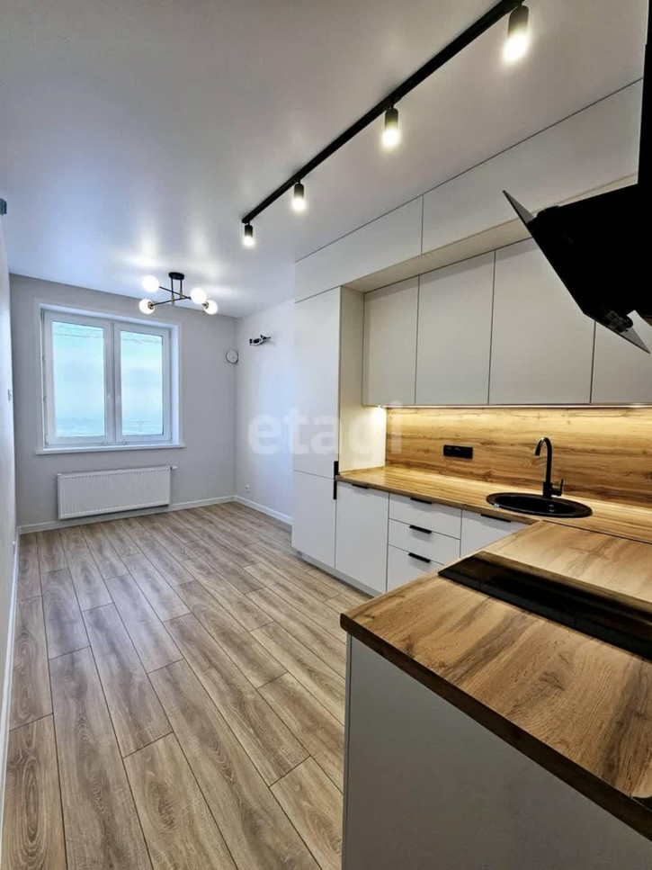 1-комн квартира Республики, 204/10