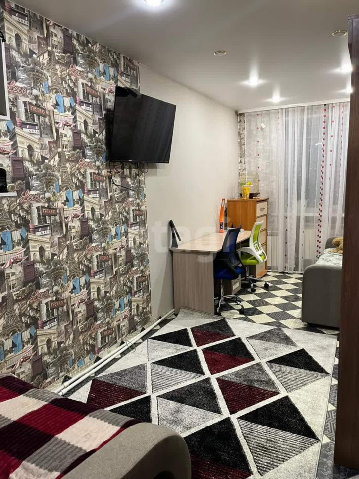 2-комн квартира Калинина, 27