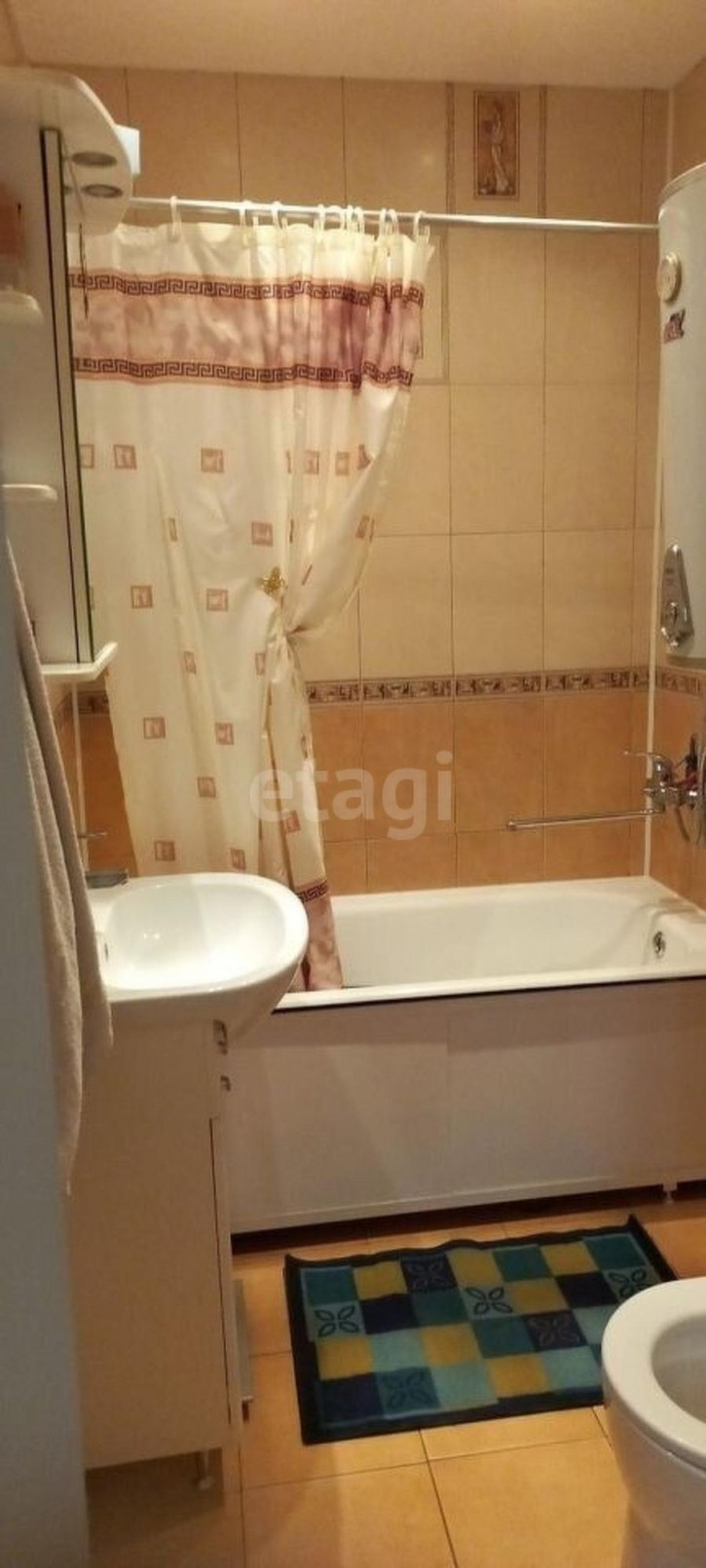 4-комн квартира Циолковского, 9