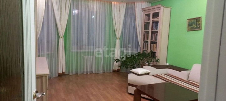 4-комн квартира Циолковского, 9
