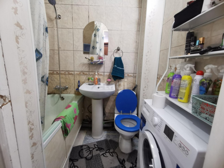 Комната Республики, 229