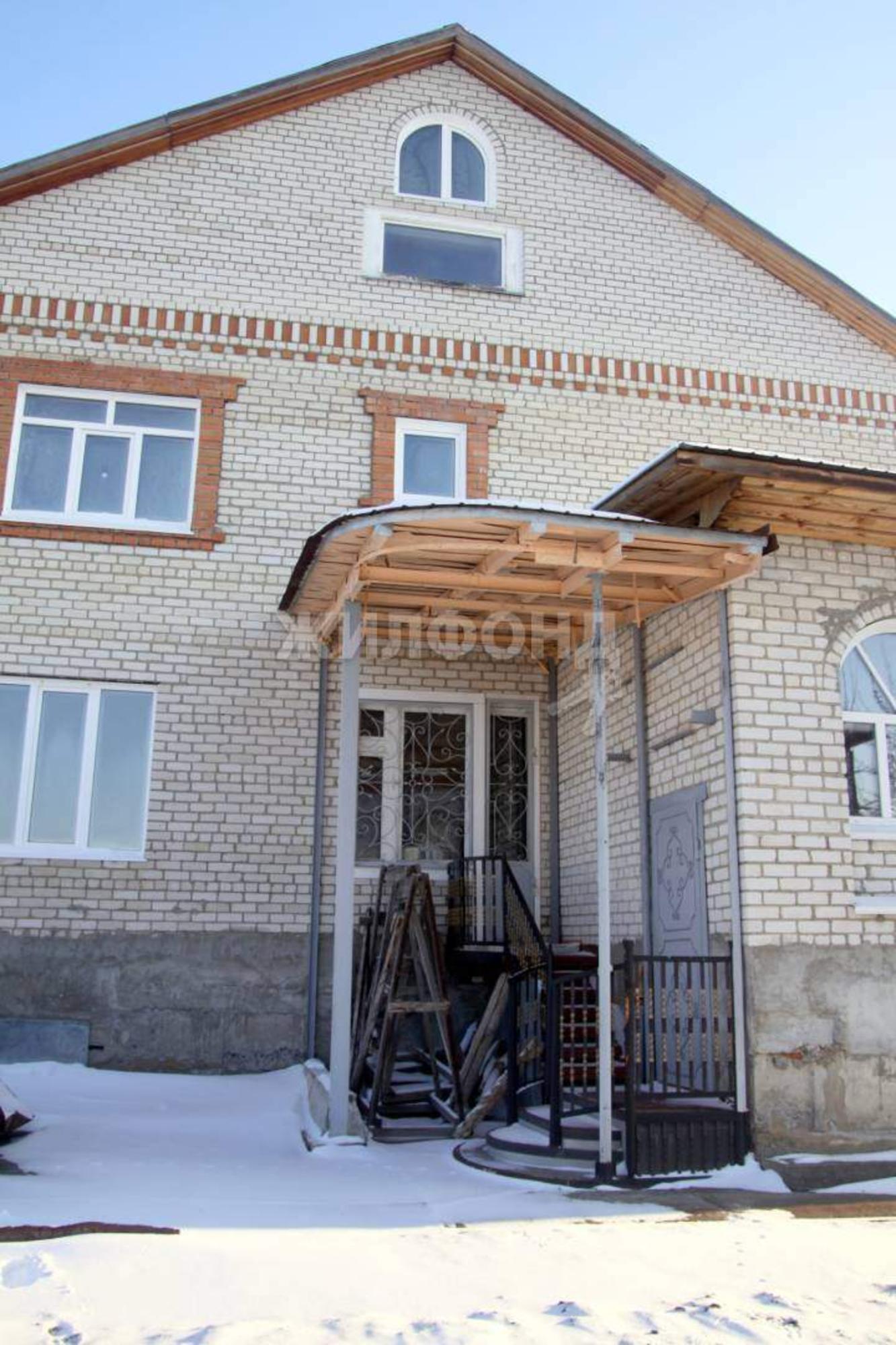 Купить дачу, дом, коттедж за 8 200 000 рублей на Российская улица
