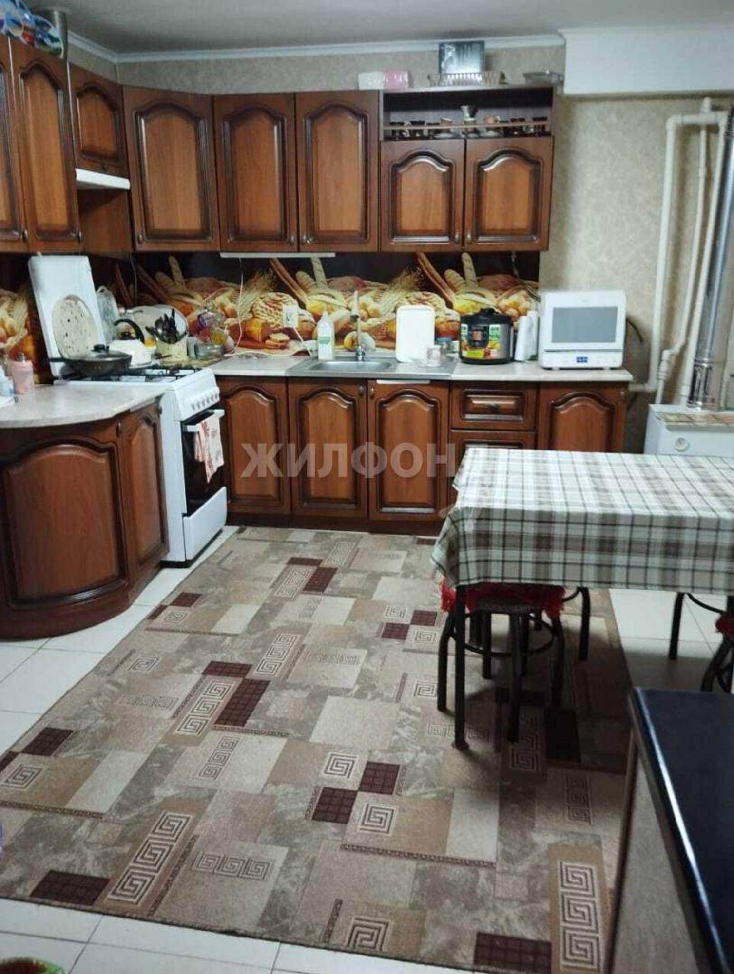 Купить дачу, дом, коттедж за 4 500 000 рублей на Станционная улица