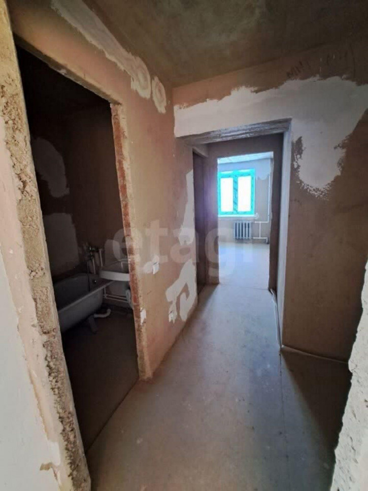 2-комн квартира улица Лётчика Каберова, 7