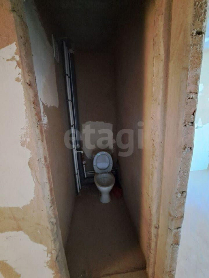 2-комн квартира улица Лётчика Каберова, 7