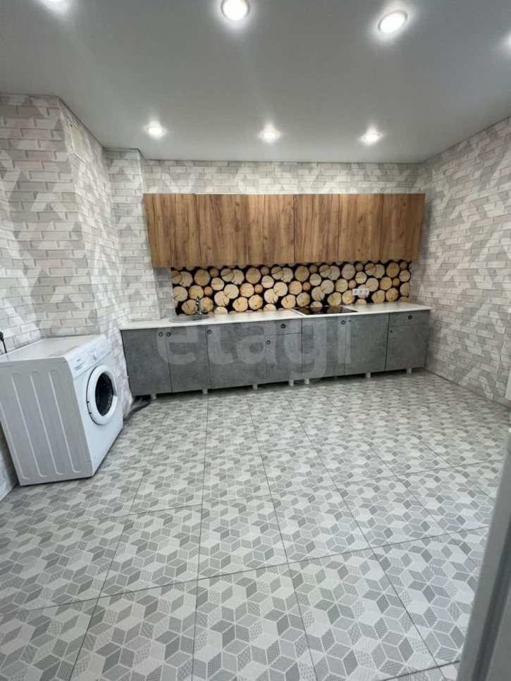 2-комн квартира улица Гагарина, 82а