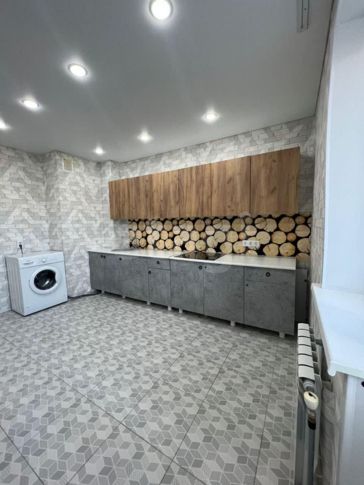 2-комн квартира улица Гагарина, 82а