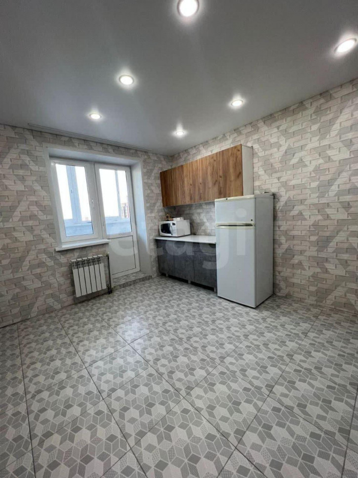 2-комн квартира улица Гагарина, 82а