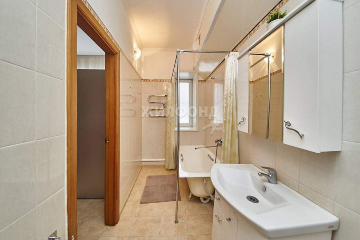 3-комн квартира Октябрьская улица, д.40