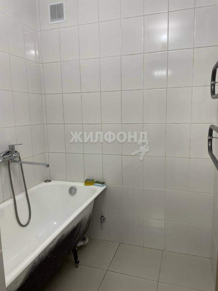 3-комн квартира Крылова улица, д.1а