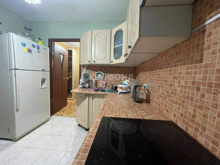3-комн квартира Ленинградская улица, д.33
