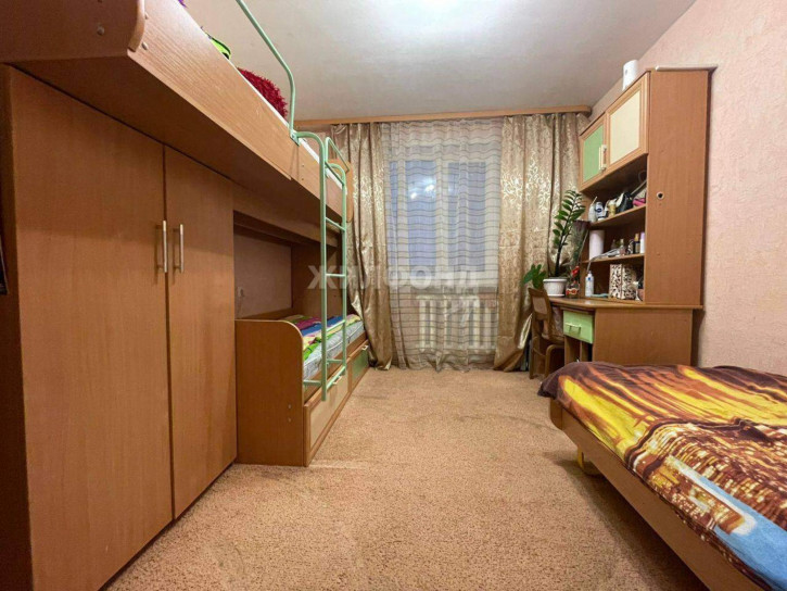 3-комн квартира Ленинградская улица, д.33
