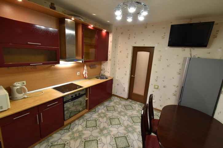 2-комн квартира Ленина ул, 99