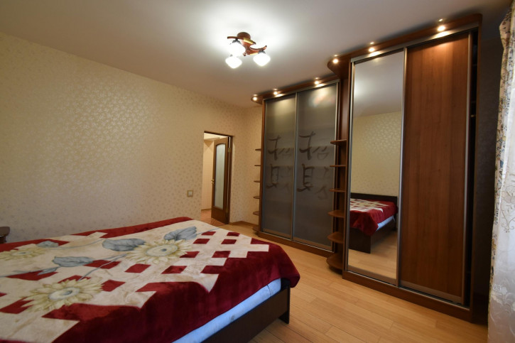 2-комн квартира Ленина ул, 99