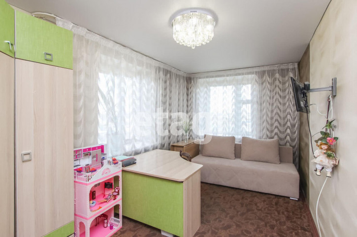 4-комн квартира Сосьвинская, 47