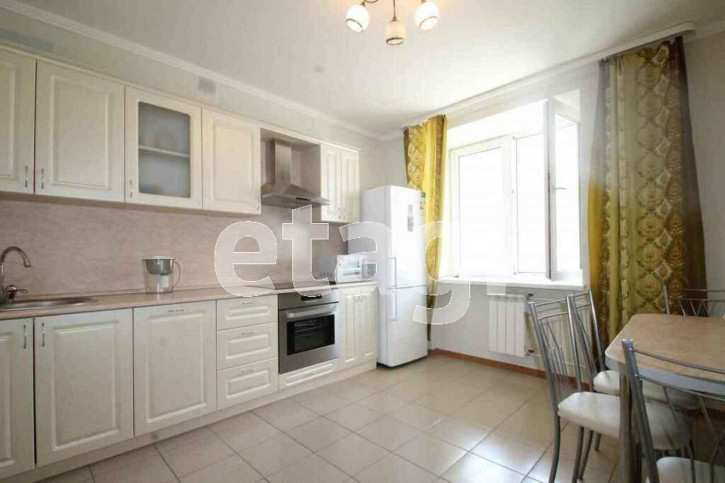 2-комн квартира Комсомольская, 75