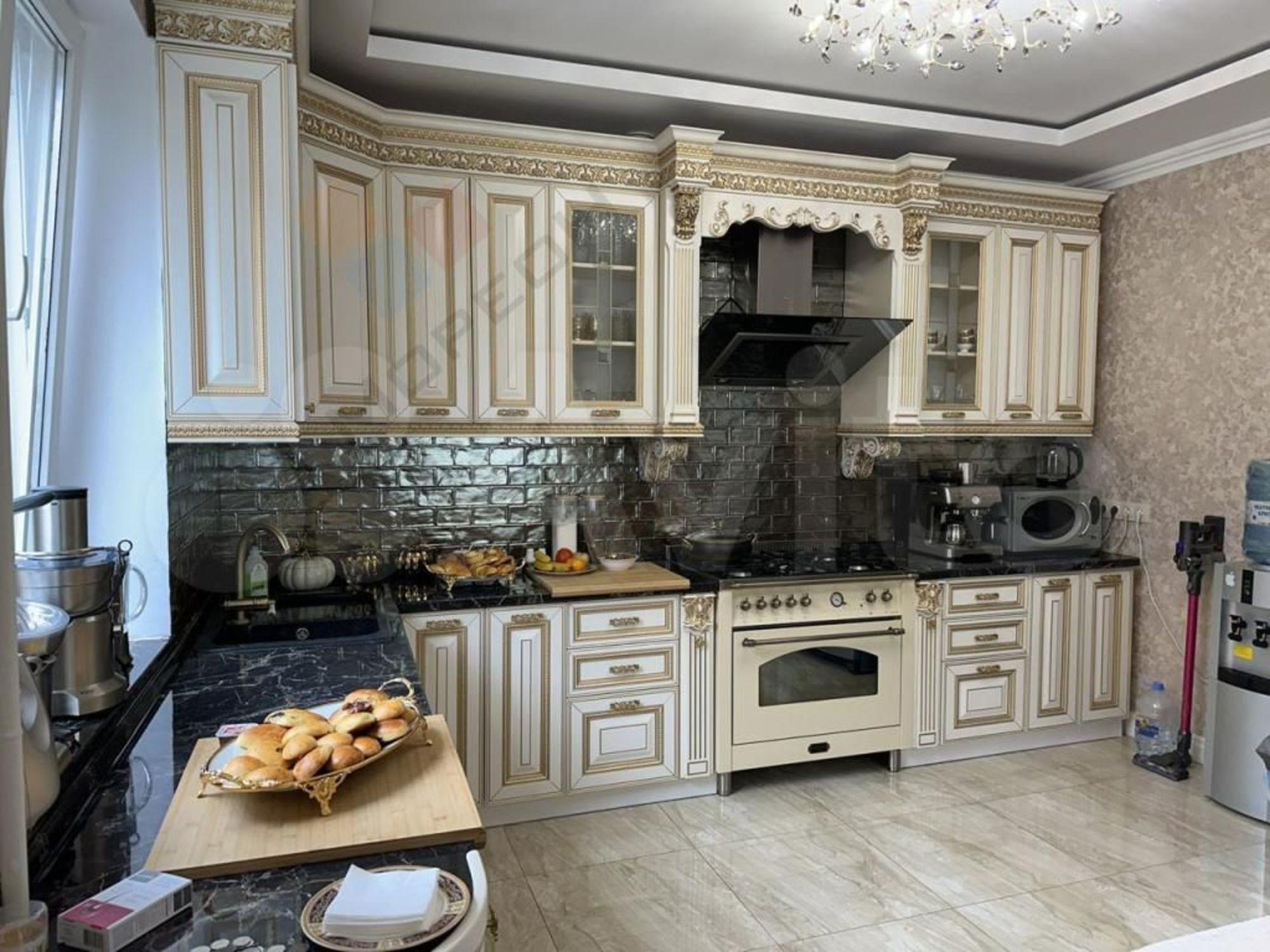 Купить дачу, дом, коттедж за 34 300 000 рублей на Будённого ул, 211