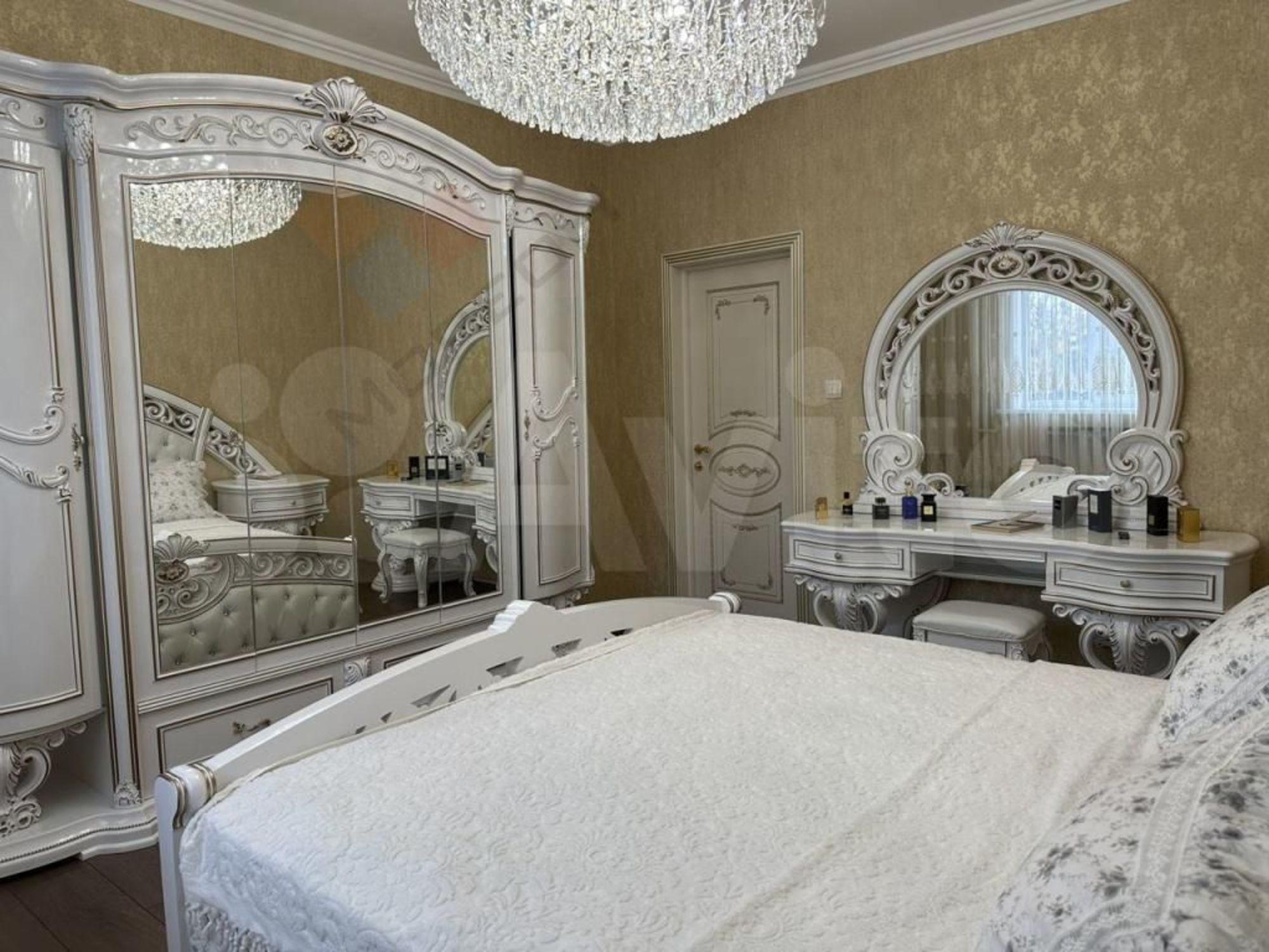 Купить дачу, дом, коттедж за 34 300 000 рублей на Будённого ул, 211