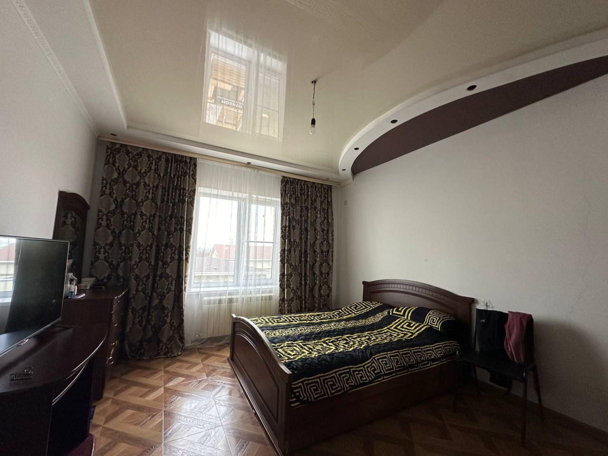 Купить дачу, дом, коттедж за 19 900 000 рублей на улица Космонавта Волкова