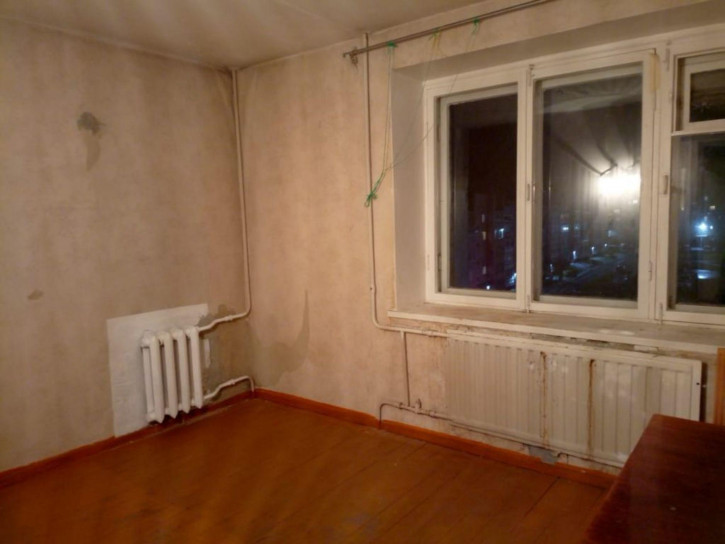 4-комн квартира Краснодонцев ул, 94
