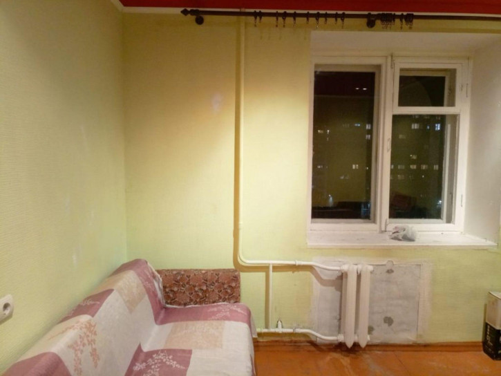 4-комн квартира Краснодонцев ул, 94