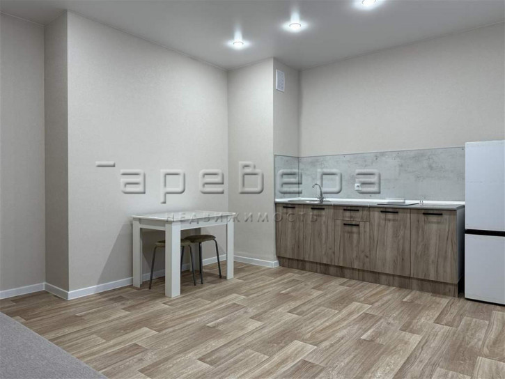 1-комн квартира Партизана Железняка, 4