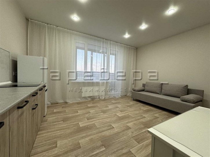 1-комн квартира Партизана Железняка, 4