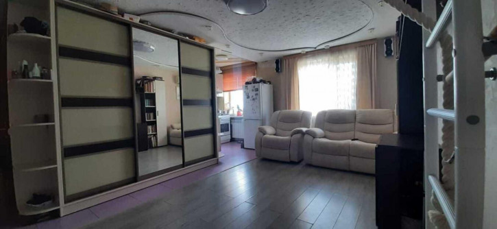2-комн квартира улица Горького, 70