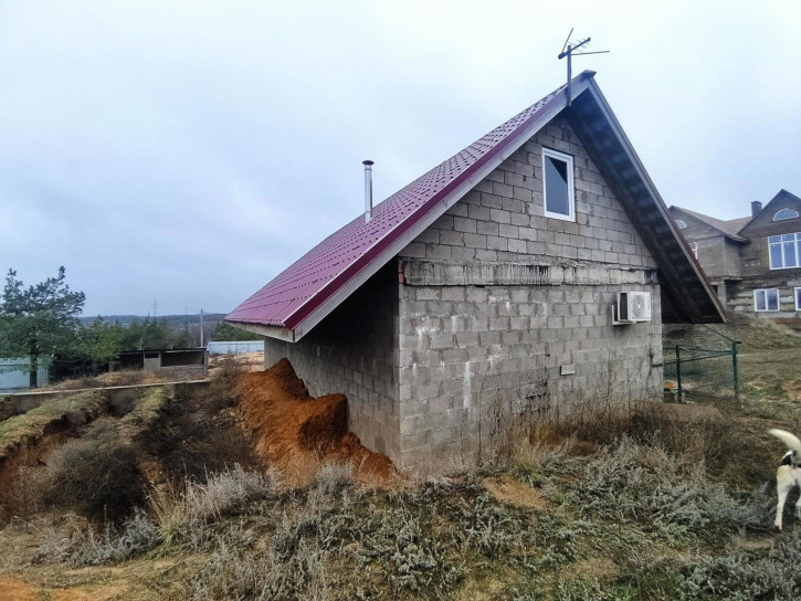 Коттедж/дом Угловая улица, 51