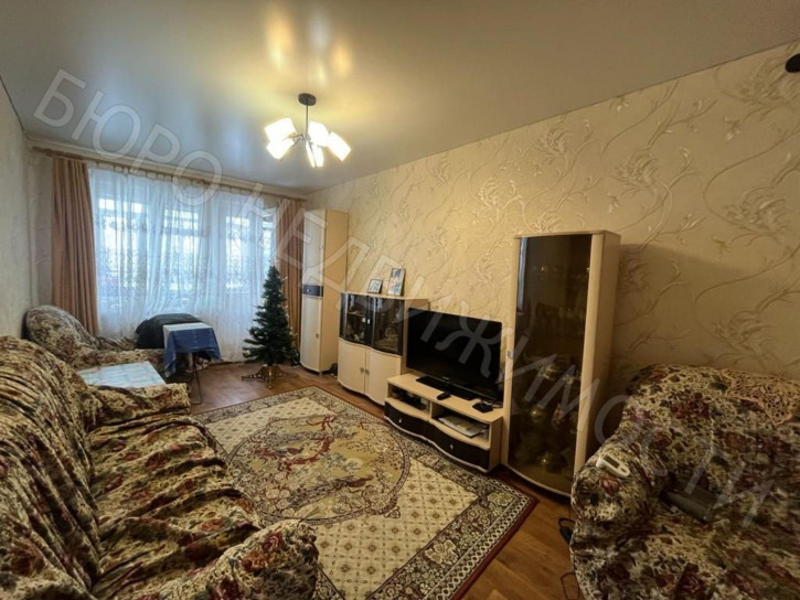 3-комн квартира Грейдерный пер, 7