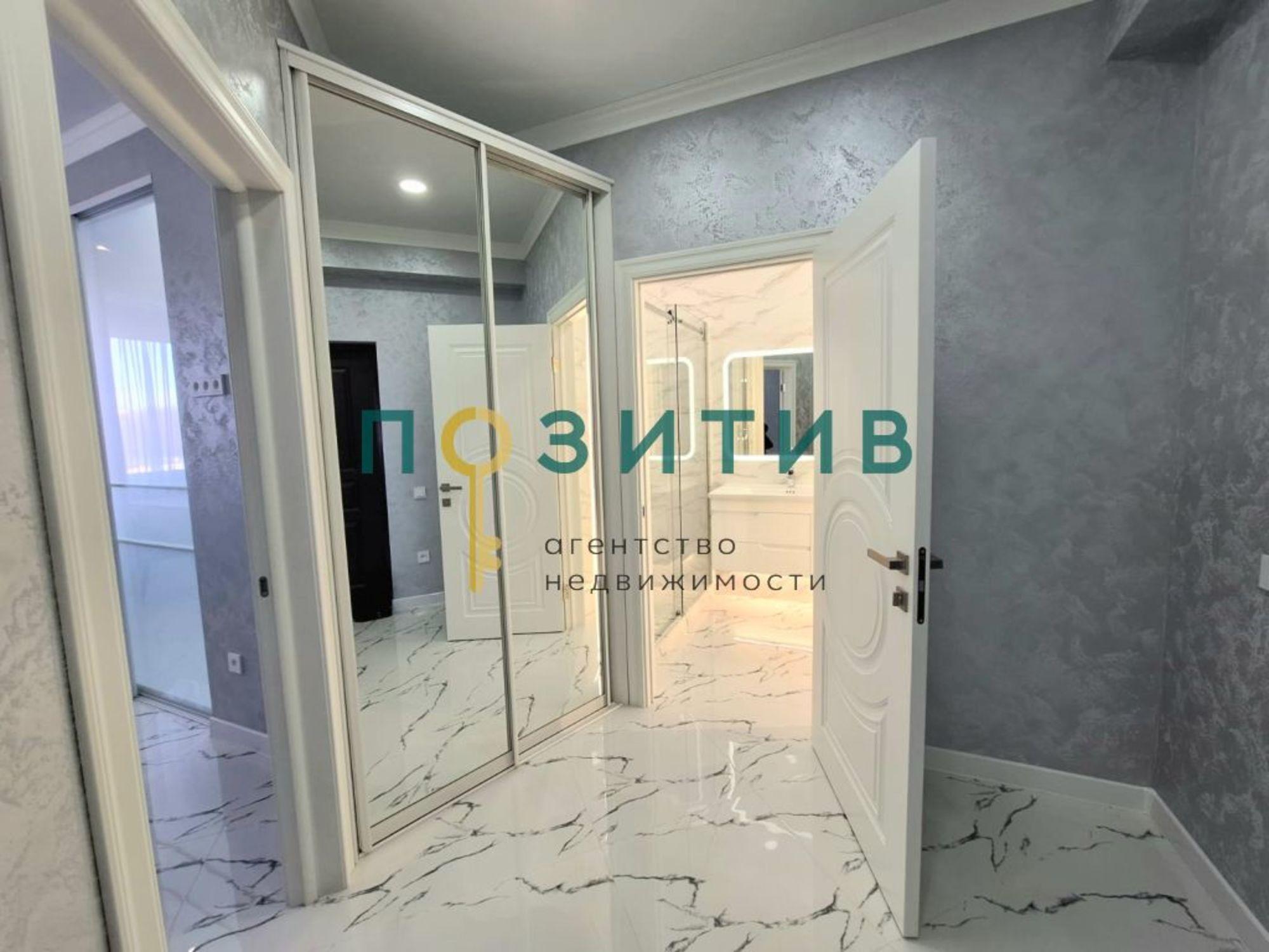 Купить квартиру за 12 200 000 рублей на Адмиральского ул, 1а