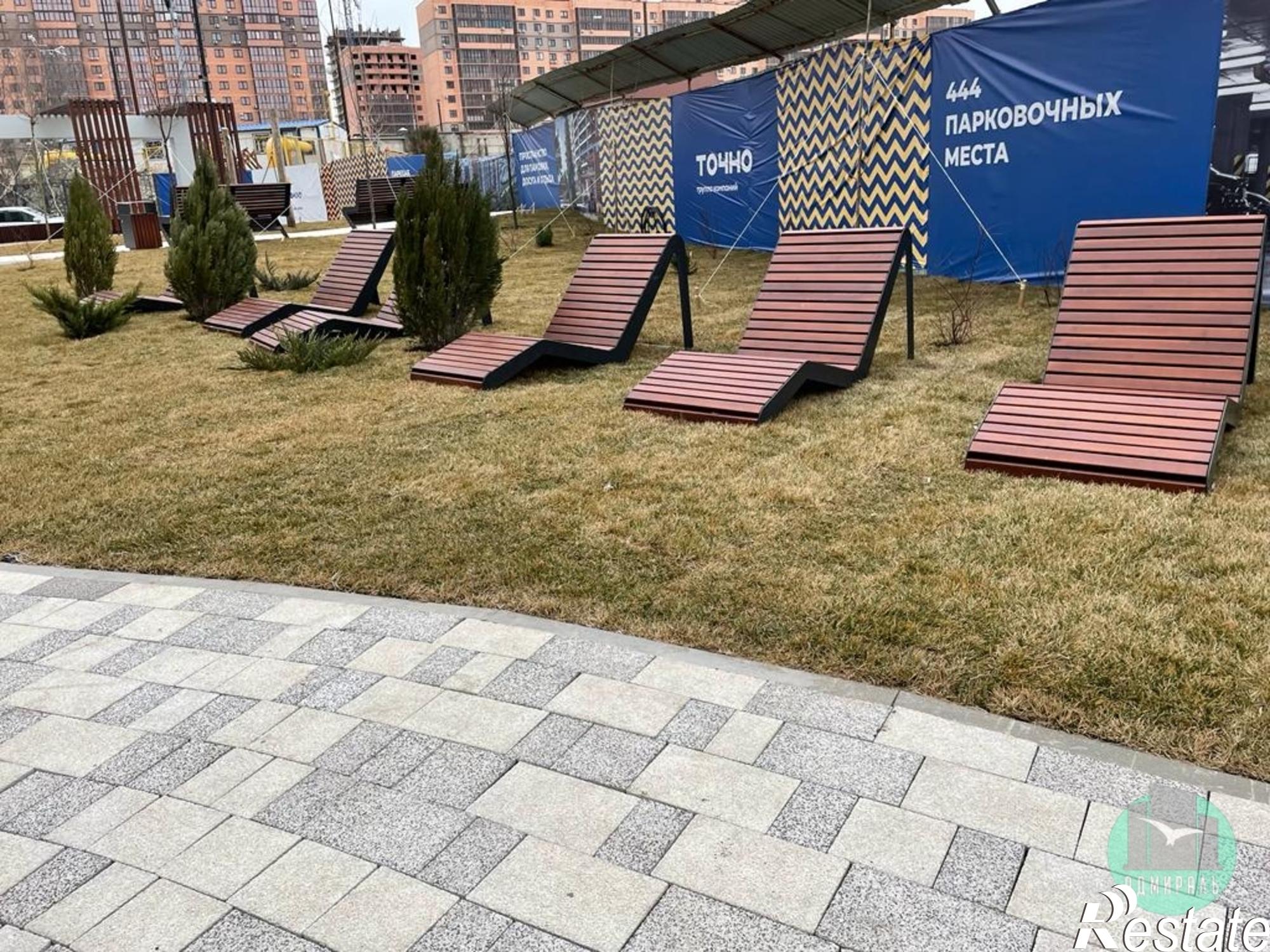 Продажа 2-комн квартиры муниципальное образование Новороссийск,Алексея Матвейкина улица,1Ак4